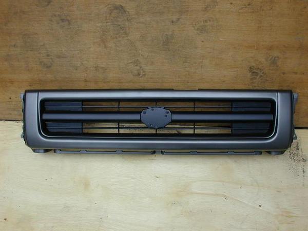 Keteparts Toyota Hilux Ln106 4wd Grille